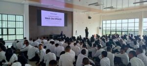 Tim Penyuluh P2M BNN Provinsi Sulawesi Selatan Melaksanakan KIE P4GN Di Lingkungan Kampus Politeknik Negeri Makassar Pada Kegiatan PPKBM Tahun 2024