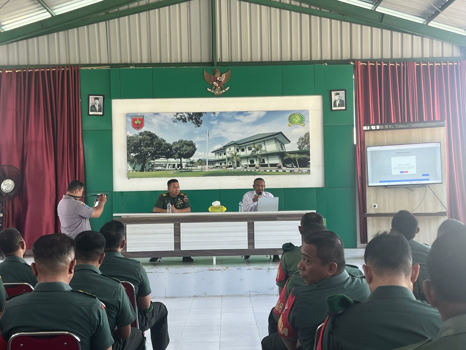 Pendampingan Penginputan Kuesioner Pengukuran Indeks Kawasan Rawan Narkoba kepada Babinsa Jajaran Kodim 1422/Maros