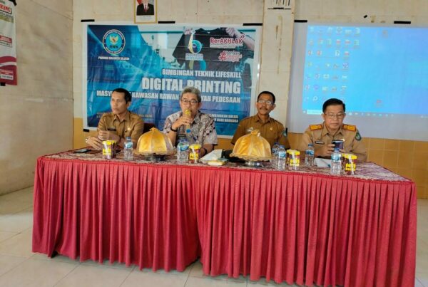 Pelatihan Digital Printing Bagi Masyarakat Kawasan Rawan Narkoba di Desa Panakkukang Kecamatan Pallangga Kabupaten Gowa