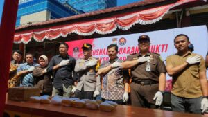 Sinergitas Pemberantasan Narkotika, Kepala BNNP Sulsel Hadiri Pemusnahan Narkotika Oleh Polres Pelabuhan Makassar