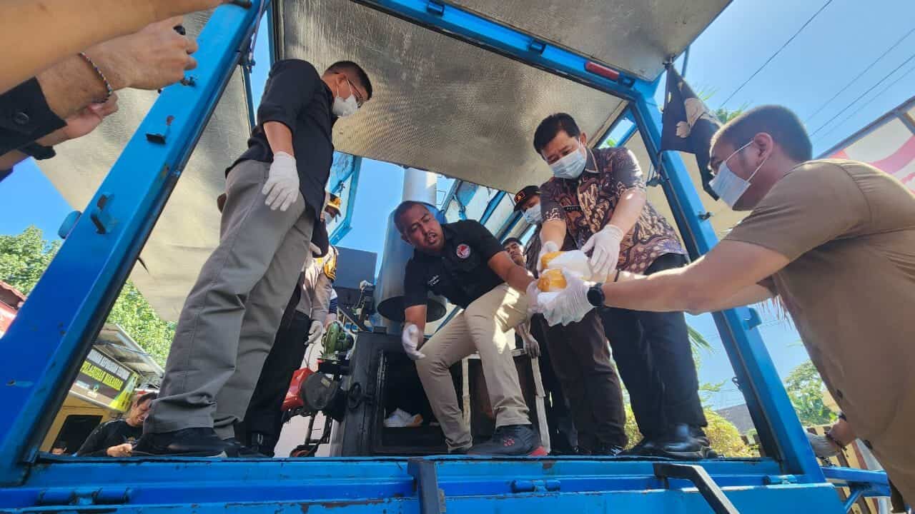 Sinergitas Pemberantasan Narkotika, Kepala BNNP Sulsel Hadiri Pemusnahan Narkotika Oleh Polres Pelabuhan Makassar