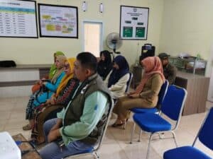 INTERNALISASI PROGRAM DESA BERSINAR KEPADA MASYARAKAT DESA NIKKEL DAN DESA SOROWAKO