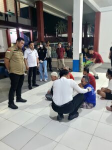 Personil BNNP Sulsel Ikuti Pelaksanaan Penggeledahan Kamar/Blok Hunian pada Lapas Kelas 1 Makassar Personil BNNP Sulsel Ikuti Pelaksanaan Penggeledahan Kamar/Blok Hunian pada Lapas Kelas 1 Makassar