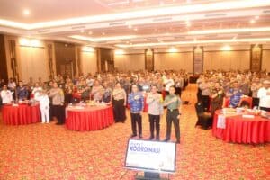 Sinergitas P4GN Bersama Forkopimda Sulsel, Kepala BNNP Sulawesi Selatan Hadiri Kegiatan Rakor Lintas Sektoral Dalam Rangka Kesiapan Pengamanan Menjelang Tahap Kampanye Dan Tahap Pemungutan Suara Pada Pilkada Serentak Tahun 2024 di Wilayah Sulsel