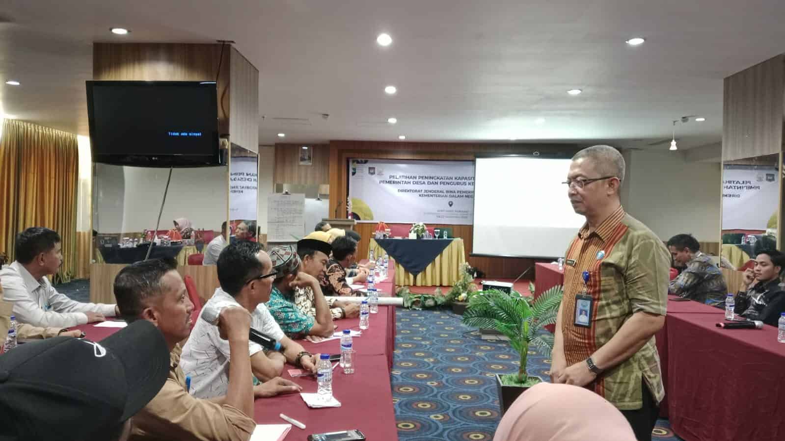 Kabag Umum BNNP Sulsel Berikan Ceramah Anti Narkoba Pada Pelatihan Peningkatan Kapasitas Pemerintah Desa dan Pengurus Kelembagaan Desa Tahun 2024 Angkatan VI
