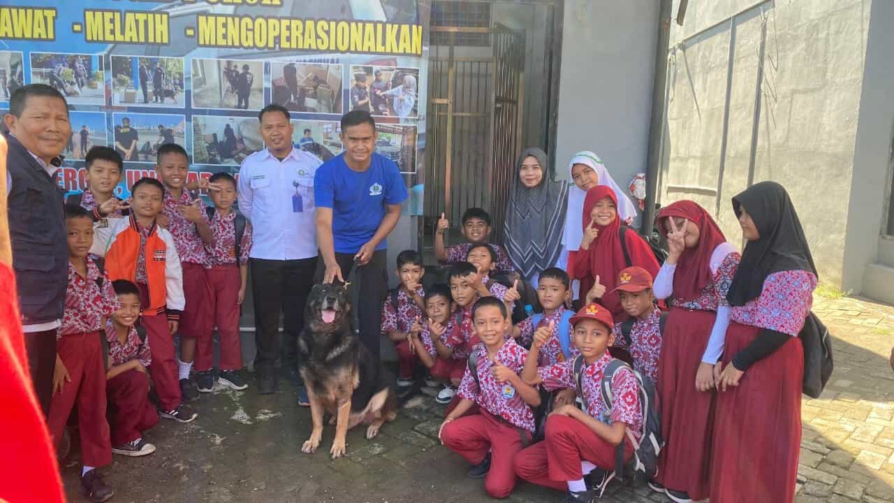 OUTING CLASS SD INPRES TALLO TUA I KE KANTOR BNN PROV. SULAWESI SELATAN