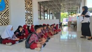 OUTING CLASS SD INPRES TALLO TUA I KE KANTOR BNN PROV. SULAWESI SELATAN