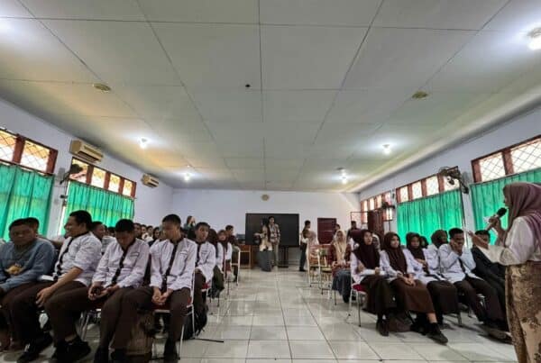 Penyuluhan Pencegahan Penyalahgunaan Narkoba bagi Siswa SMAN 9 Makassar