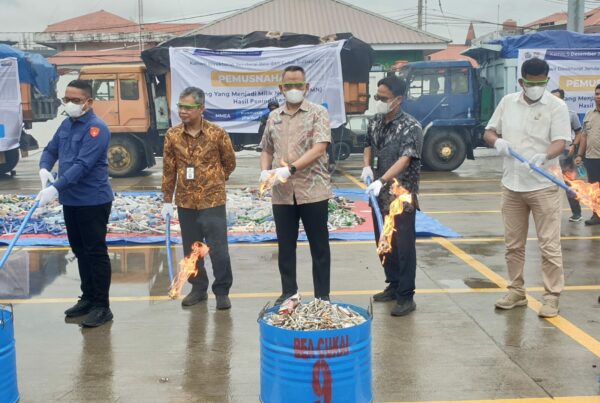 BNNP Sulawesi Selatan Menghadiri Kegiatan Pemusnahan Barang Menjadi Milik Negara Hasil Penindakan Bea Cukai Sulbagsel