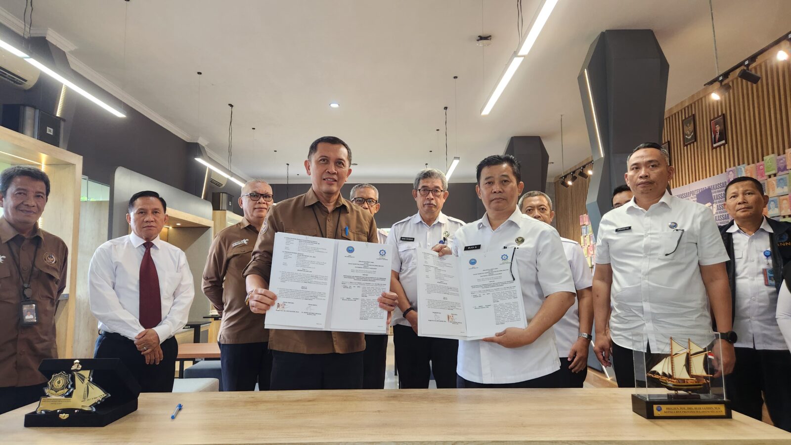 Penandatanganan Perjanjian Kerja Sama Antara BNNP Sulawesi Selatan Dengan Politeknik Pariwisata Makassar