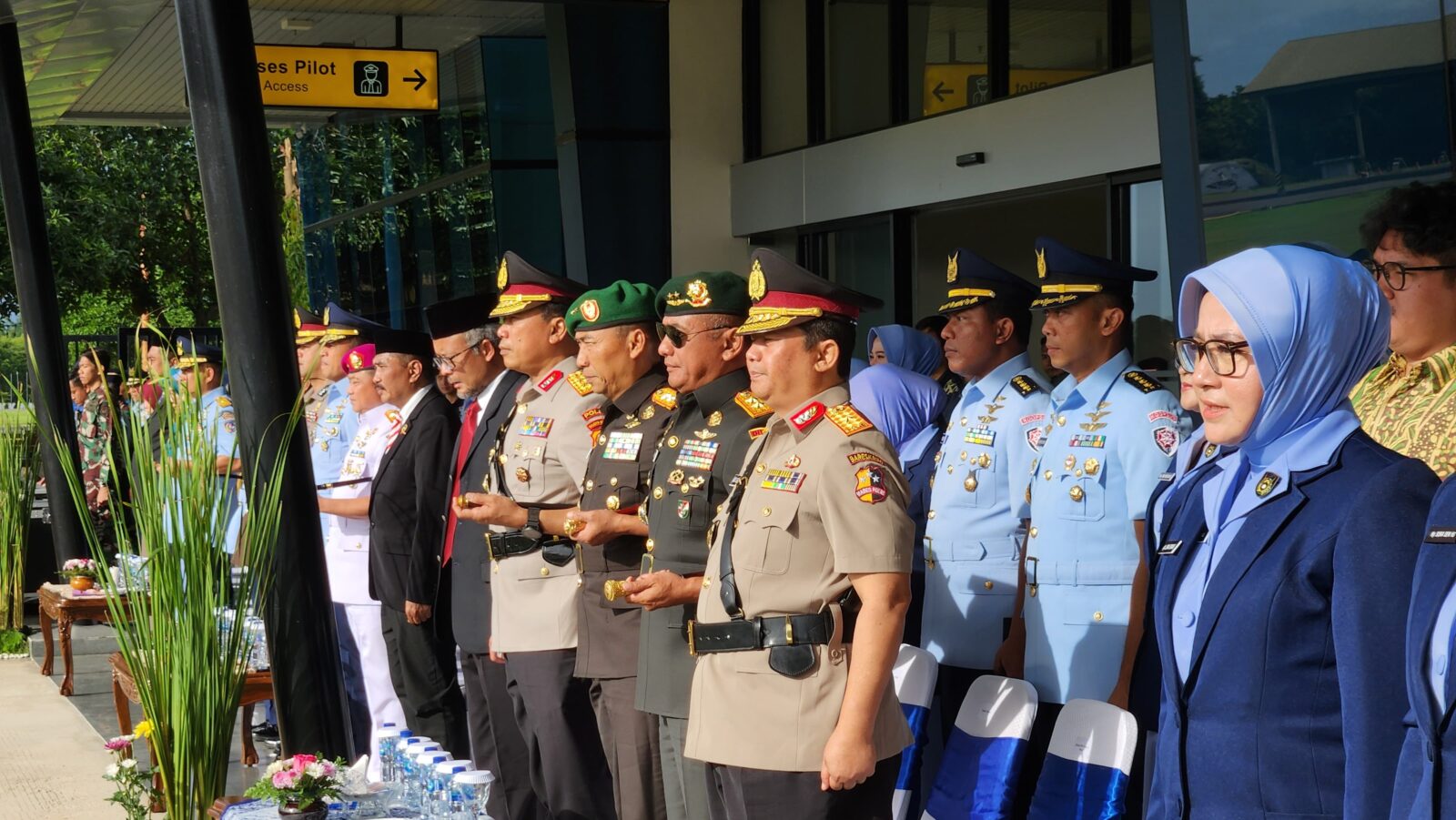 KEPALA BNNP SULSEL HADIRI UPACARA SERAH TERIMA JABATAN DANLANUD HASANUDDIN