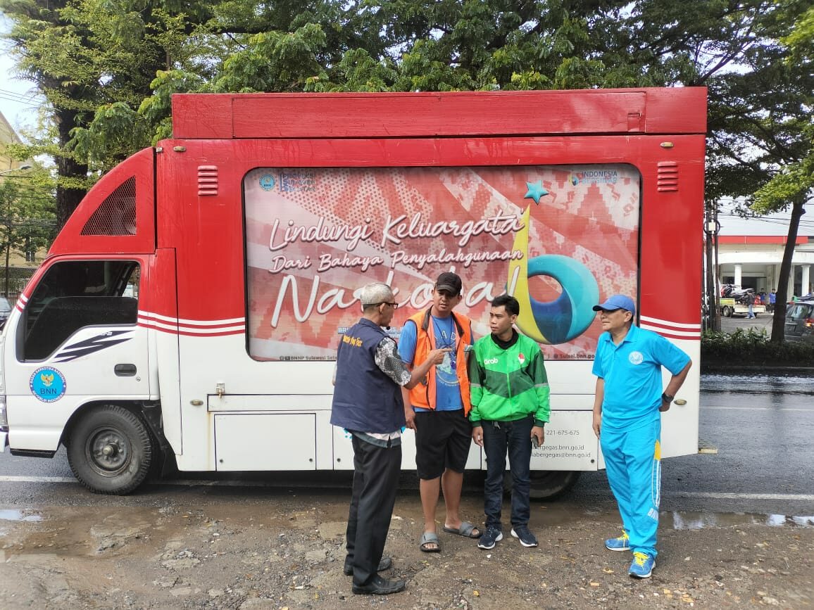Diseminasi Informasi Pencegahan Penyalahgunaan Narkoba Secara Mobile Di Kota Makassar