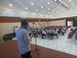 BNNP SULSEL LAKUKAN SOSIALISASI P4GN DAN DETEKSI DINI TES URINE PEGAWAI BALAI PELATIHAN VOKASI DAN PRODUKTIVITAS KABUPATEN PANGKEP