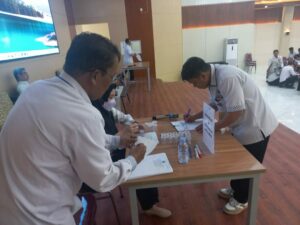 BNNP SULSEL LAKUKAN SOSIALISASI P4GN DAN DETEKSI DINI TES URINE PEGAWAI BALAI PELATIHAN VOKASI DAN PRODUKTIVITAS KABUPATEN PANGKEP