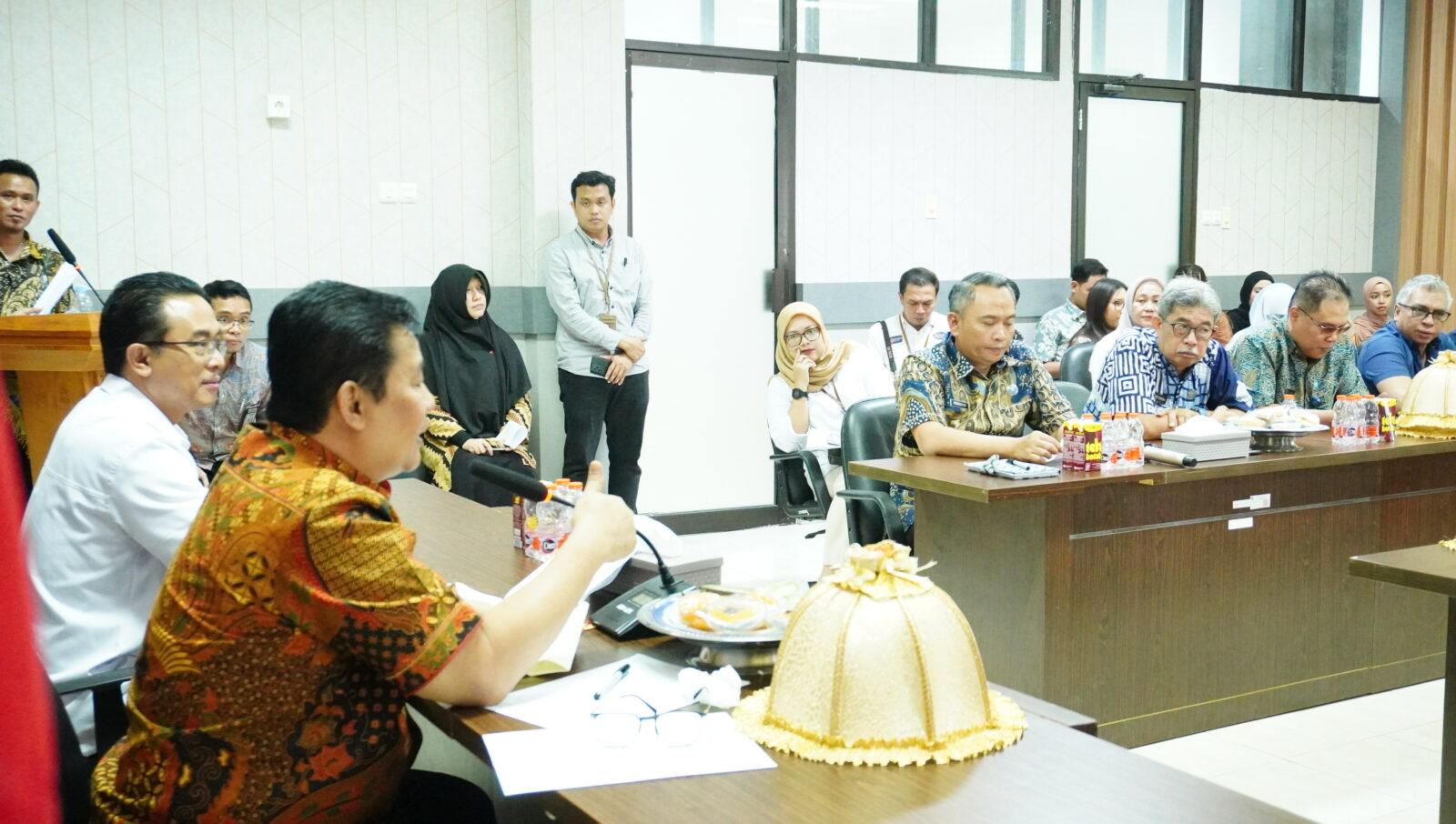 PERKUAT KOLABORASI, BNNP SULAWESI SELATAN MELAKSANAKAN PENANDATANGANAN PERJANJIAN KERJA SAMA DENGAN MITRA DAN BENTUK FORUM KOMUNIKASI P4GN