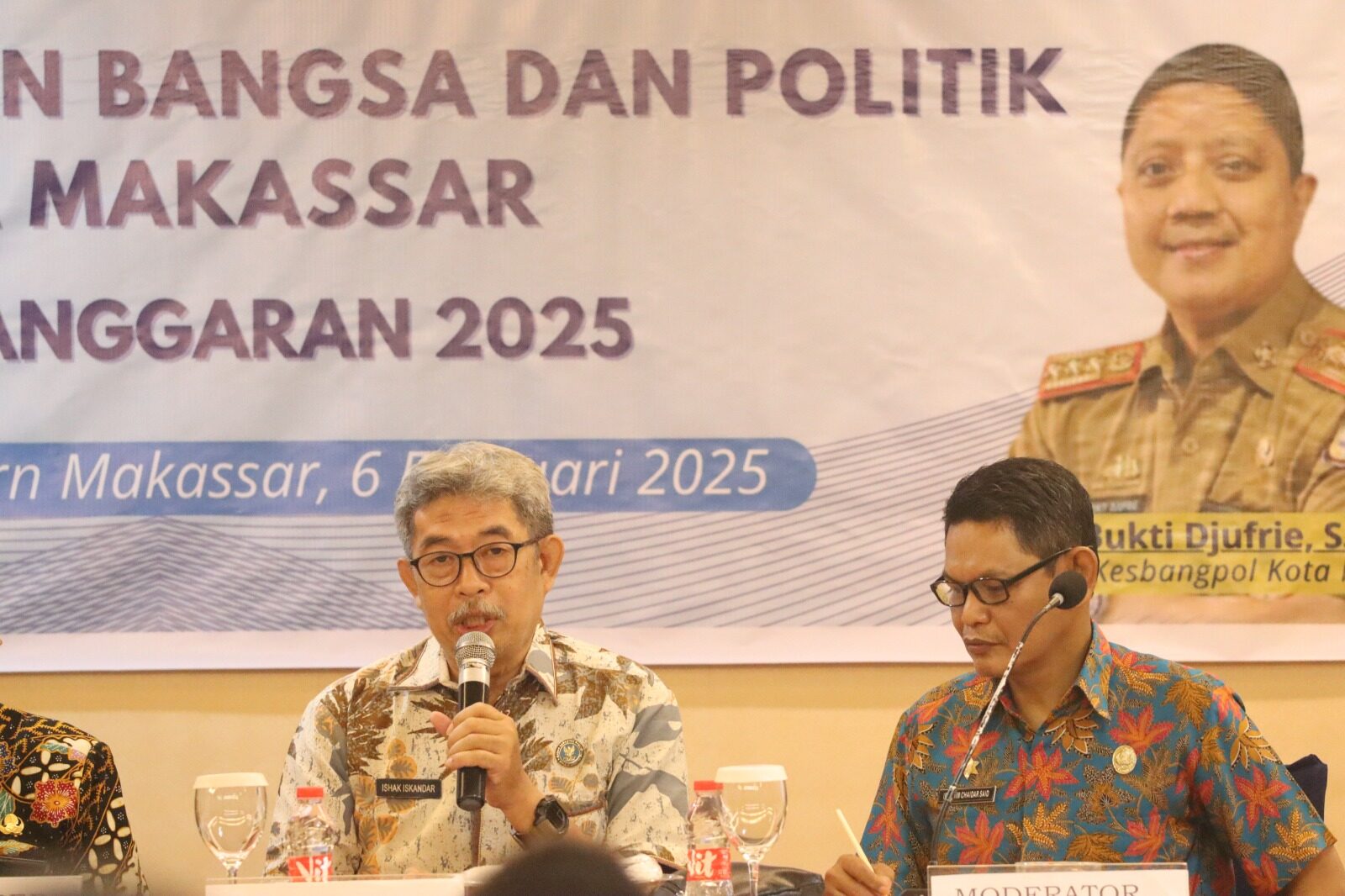BNNP SULAWESI SELATAN MELAKSANAKAN SOSIALISASI P4GN PADA GIAT KESBANGPOL KOTA MAKASSAR BNNP SULAWESI SELATAN MELAKSANAKAN SOSIALISASI P4GN PADA GIAT KESBANGPOL KOTA MAKASSAR