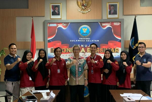 BNNP Sulawesi Selatan Melaksanakan Kegiatan Pelepasan Mahasiswa IPPS Internship (Magang) Ikatan Penggiat Peradilan Semu Fakultas Syariah dan Hukum Universitas Islam Negeri Makassar