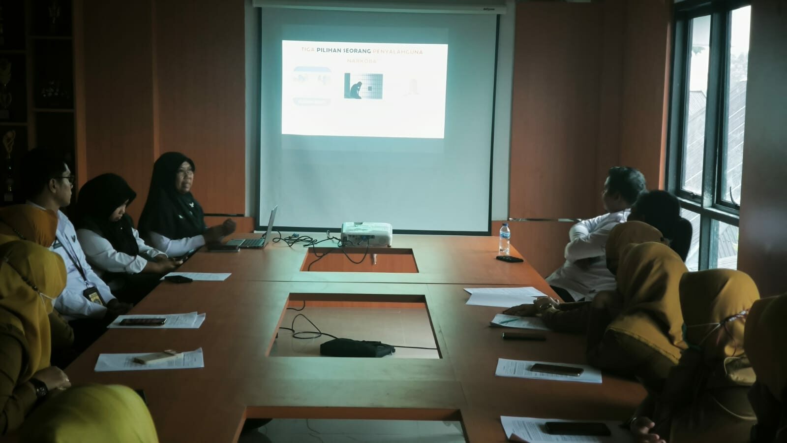 Bimtek Bidang Rehabilitasi BNNP Sulsel bagi Petugas Penyakit Tidak Menular (PTM) di Puskesmas Pallangga Kecamatan Pallangga Kabupaten Gowa Bimtek Bidang Rehabilitasi BNNP Sulsel bagi Petugas Penyakit Tidak Menular (PTM) di Puskesmas Pallangga Kecamatan Pallangga Kabupaten Gowa