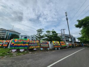 KARANGAN BUNGA PENUHI KANTOR BNNP SULSEL, MITRA BNN APRESIASI PROGRAM P4GN PADA MOMENTUM HUT BNN RI KE-23