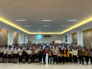Penyuluhan Pencegahan Narkoba di SMP Zion Makasaar
