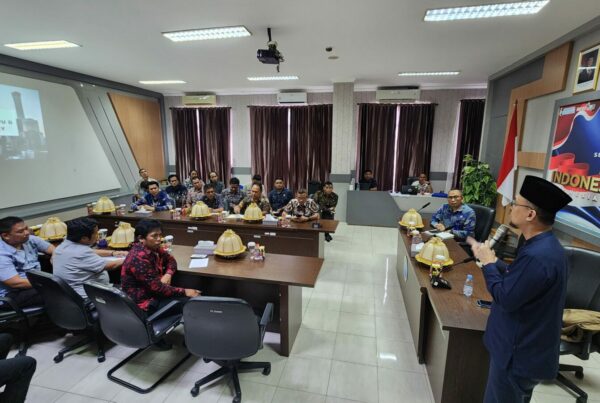 KEPALA BNNP SULSEL MEMBUKA KEGIATAN PELATIHAN STRATEGI PENANGANAN TPPU & ASSET RECOVERY BAGI PARA PENYIDIK BNNP/BNNK
