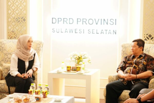 DALAM RANGKA SINERGITAS P4GN, KEPALA BNNP SULSEL MELAKSANAKAN KUNJUNGAN KE  DPRD PROV. SULSEL