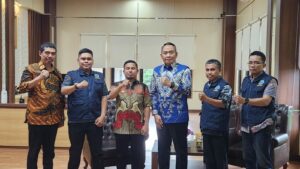 TIM BNNP SULSEL KOORDINASIKAN KESIAPAN BNNK BERSAMA WALI KOTA PAREPARE TIM BNNP SULSEL KOORDINASIKAN KESIAPAN BNNK BERSAMA WALI KOTA PAREPARE