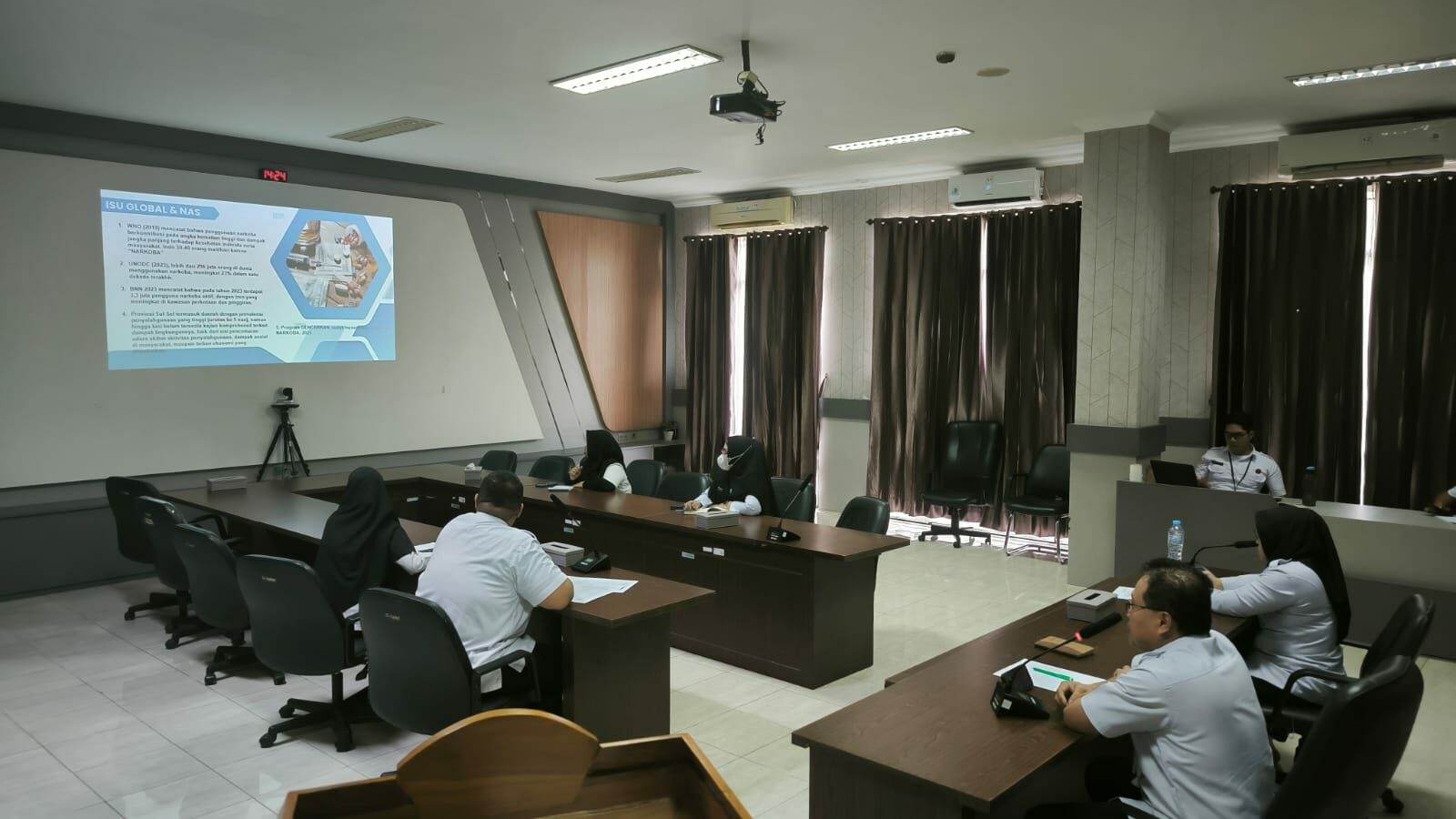 BNNP Sulsel Laksanakan Monitoring dan Evaluasi Secara Virtual Pelaksanaan IPWL di Wilayah Provinsi Sulawesi Selatan BNNP Sulsel Laksanakan Monitoring dan Evaluasi Secara Virtual Pelaksanaan IPWL di Wilayah Provinsi Sulawesi Selatan