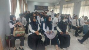 BNNP SULSEL SOSIALISASI P4GN DAN MENDAMPINGI DETEKSI DINI NARKOBA MELALUI TES URINE LAPAS KELAS 1 MAKASSAR BNNP SULSEL SOSIALISASI P4GN DAN MENDAMPINGI DETEKSI DINI NARKOBA MELALUI TES URINE LAPAS KELAS 1 MAKASSAR